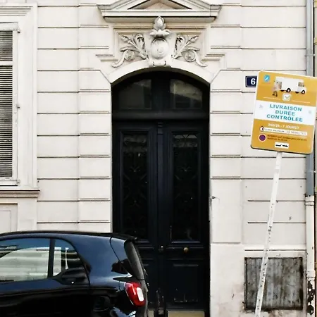 Apartment Tou'can Yourhosthelper